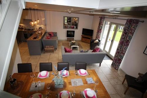 Frith Farm House Cottages Newnham  외부 사진