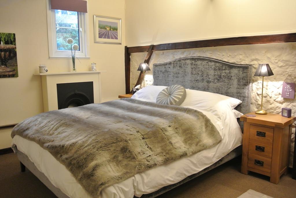 Frith Farm House Cottages Newnham  객실 사진